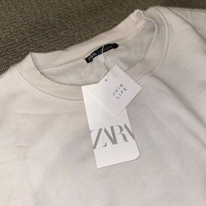 Basic Sweatshirt from Zara in Stone